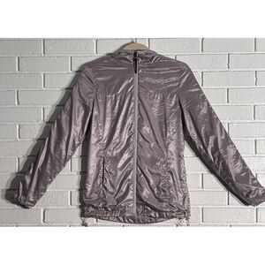 Ladies New Balance Lightweight Lined Wind Breaker in Size S‎
